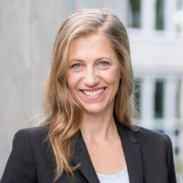 200804 Marquardt Katharina draussen pp